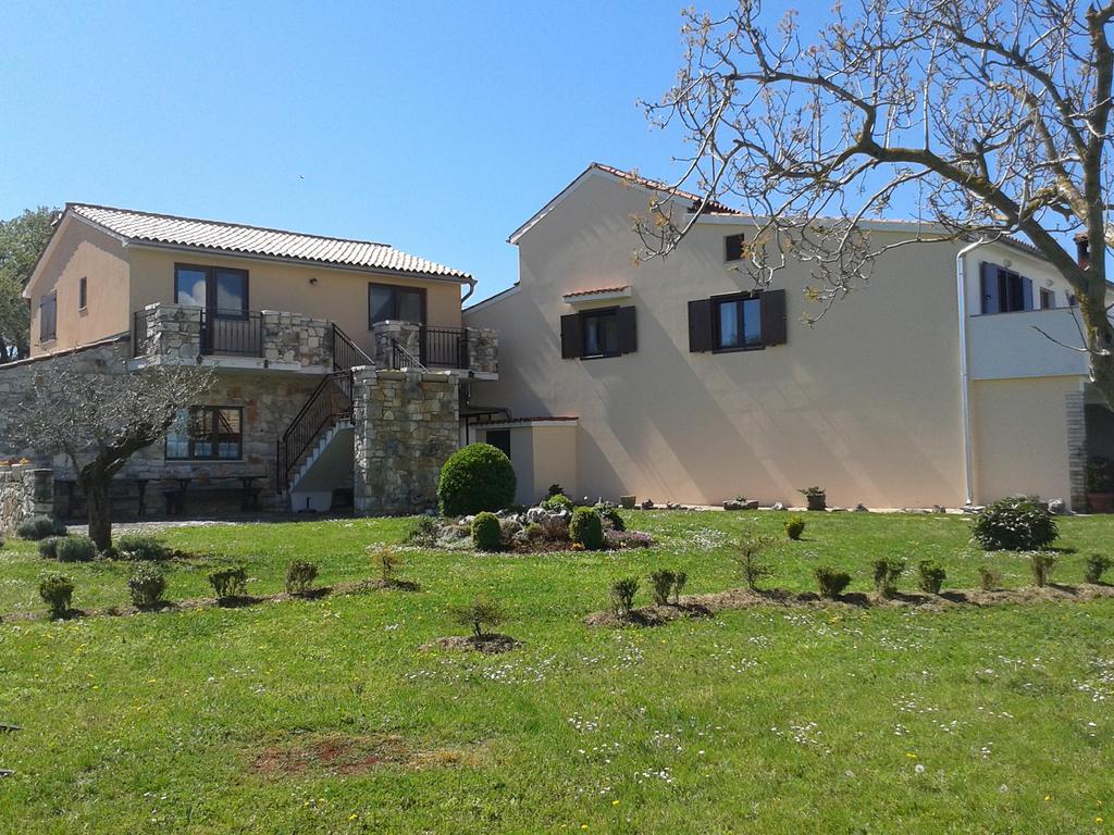 Apartments Bevanda Bale Exterior photo