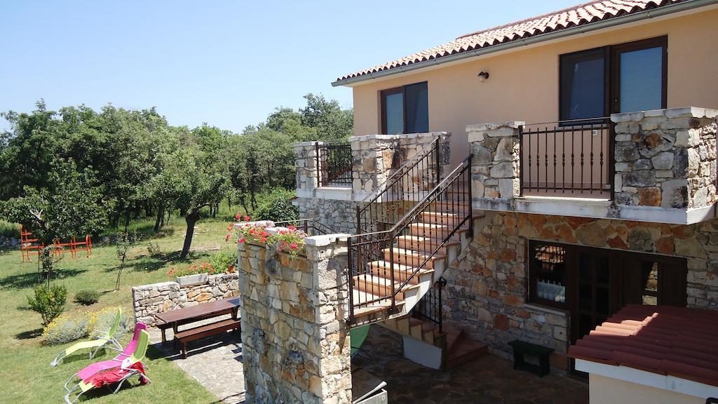 Apartments Bevanda Bale Exterior photo